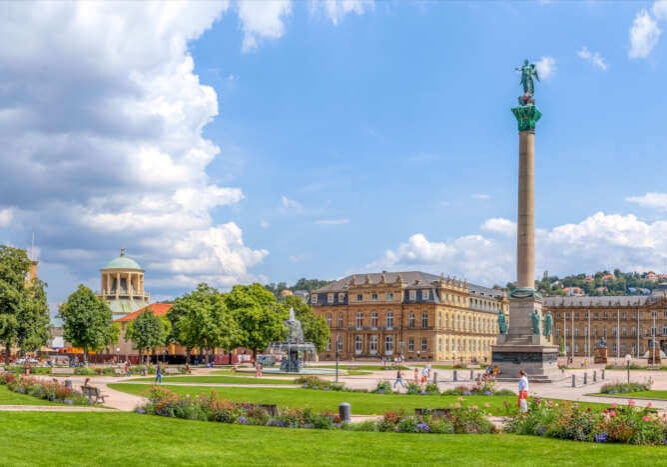 Schlossplatz, Stuttgart, Baden-Wuerttemberg, Deutschland