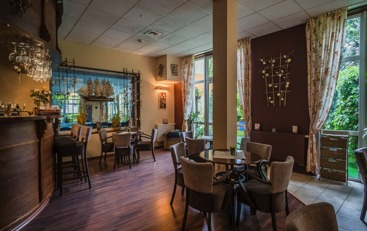 Cafe