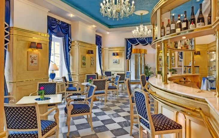 Lobby-Bar