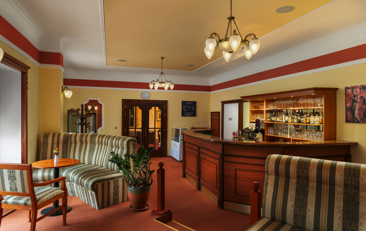 Lobby Bar