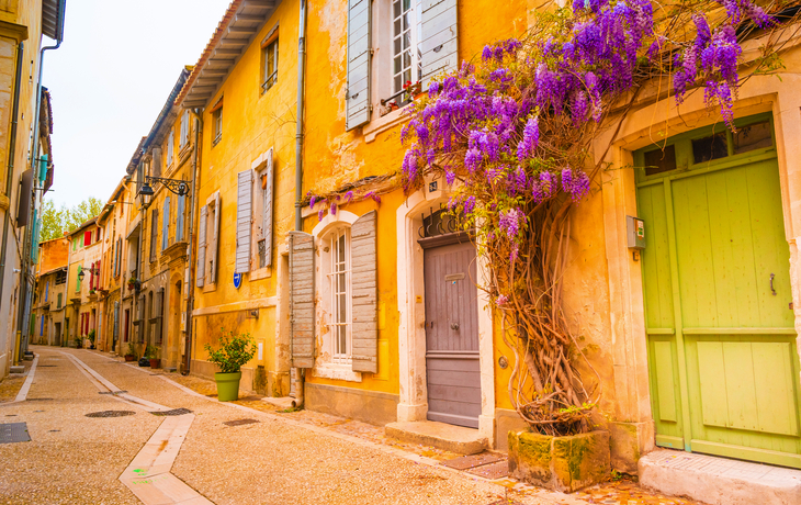 Arles