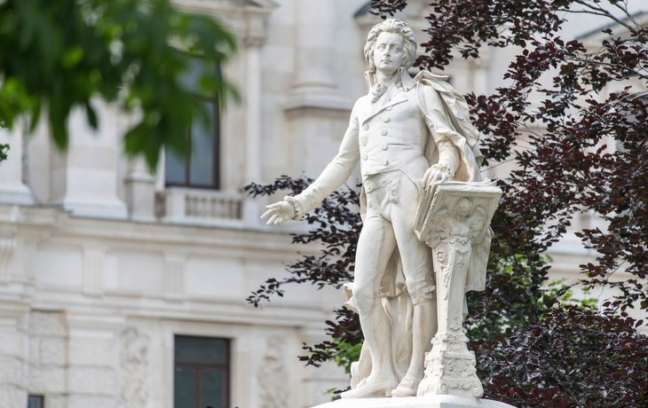 Mozart Statue