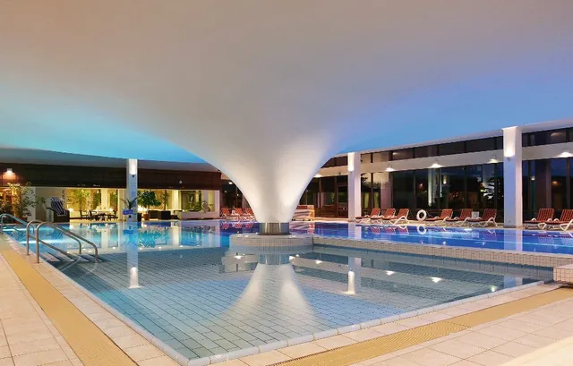Hallenbad