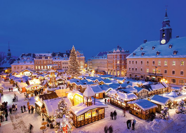 Weihnachtsmarkt in Annaberg-Buchholz im Erzgebirge, Deutschland