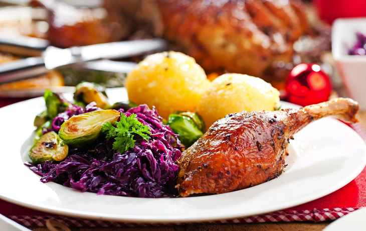 Weihnachtsente mit Knödel 