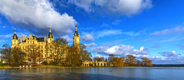 Schweriner Schloss im Winter