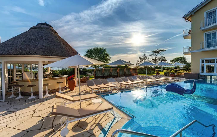 Garten mit Pool