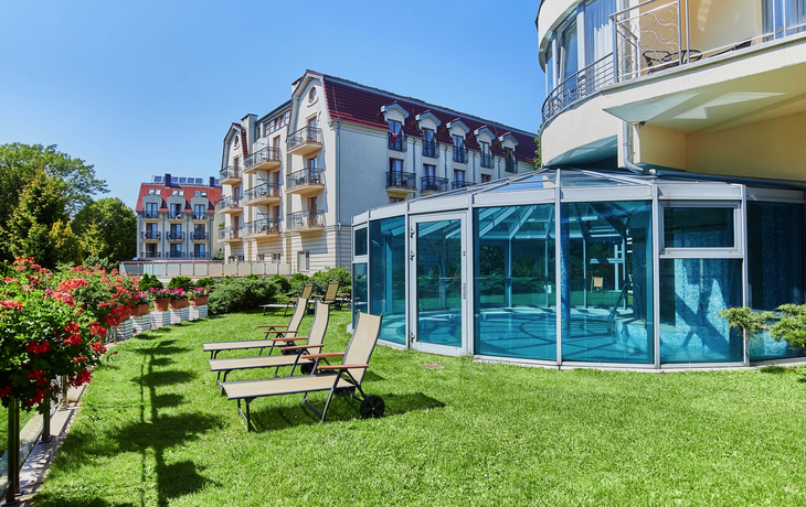 Schwimmbad Außenansicht