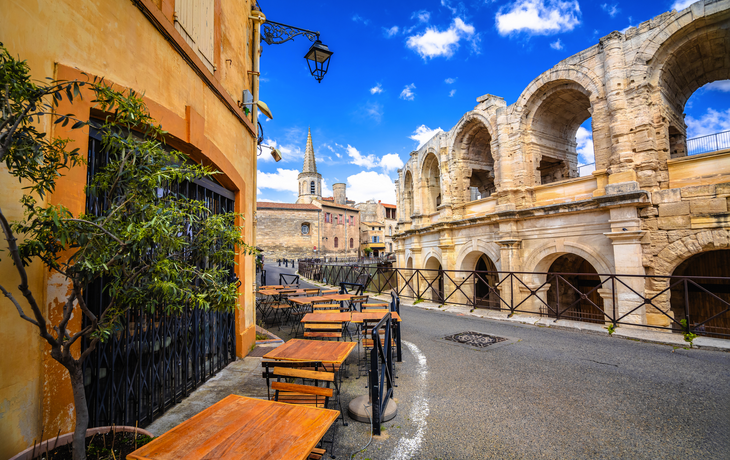 Arles