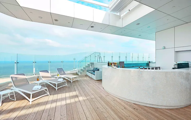 Dachterrasse mit Pool