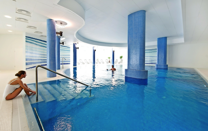 Hallenbad